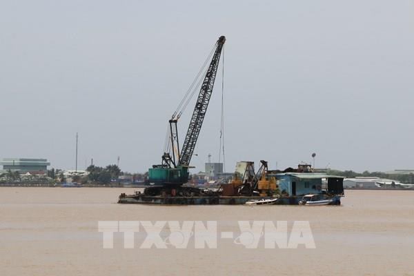 Đồng Tháp cấp mới, gia hạn nhiều giấy phép khai thác cát không đúng quy định