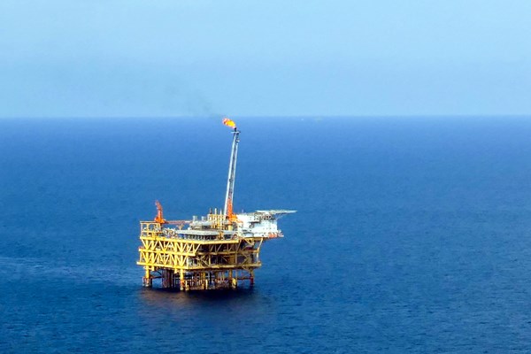 Khai thác dầu khí của Petrovietnam vượt xa kế hoạch