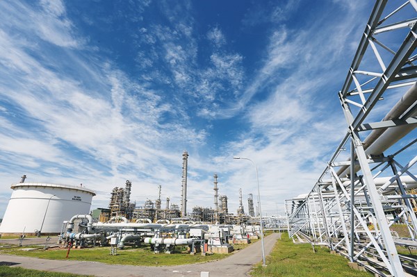 3.000 nhân sự tham gia bảo dưỡng tổng thể Nhà máy lọc dầu Dung Quất