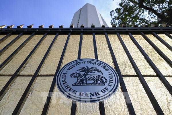 Ấn Độ vẫn giữ nguyên lãi suất khi giá lương thực tăng cao