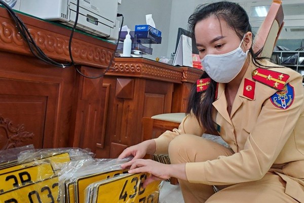 8 trường hợp thu hồi chứng nhận đăng ký, biển số xe từ ngày 15/8/2023