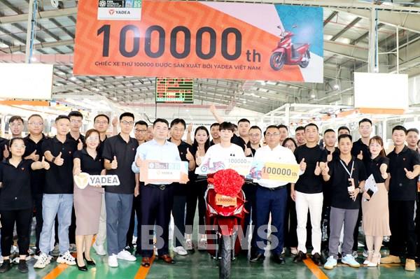 Yadea Việt Nam xuất xưởng xe điện thứ 100.000 và đầu tư 100 triệu USD cho nhà máy mới