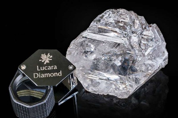 Phát hiện thêm một viên kim cương trên 1.000 carat 