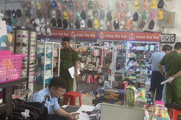 Bắc Giang phạt hộ kinh doanh mỹ phẩm, thực phẩm nhập lậu