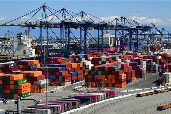 Rạn nứt trong thương mại toàn cầu lớn hơn sau hai năm nổ ra xung đột tại Ukraine