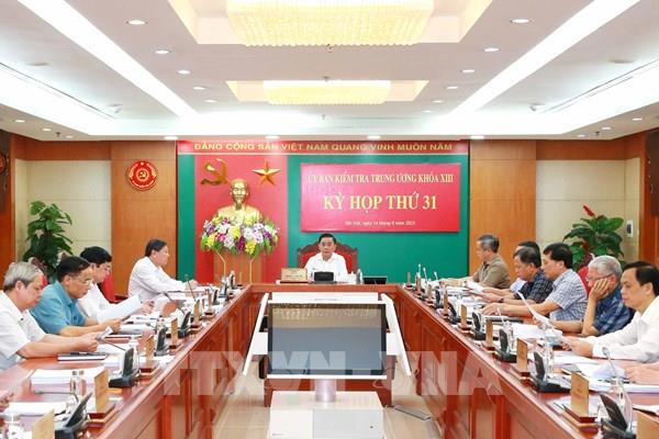 UBKT Trung ương đề nghị Bộ Chính trị xem xét kỷ luật Bí thư Tỉnh ủy Bến Tre và Phó Bí thư Thường trực Tỉnh ủy Đắk Nông