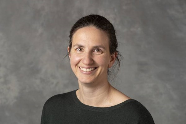 Chuyên gia Anh cảnh báo đợt dịch COVID-19 quy mô lớn vào tháng 9