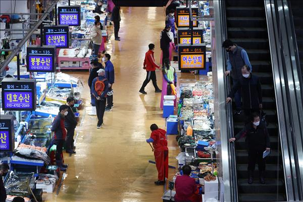 Giá nhập khẩu hàng hóa của Hàn Quốc tăng