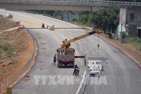 Tăng nguồn cung cát đảm bảo tiến độ cao tốc Cần Thơ - Cà Mau