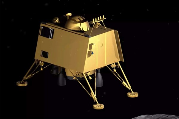 Tàu đổ bộ Ấn Độ hạ cánh thành công xuống bề mặt Mặt Trăng