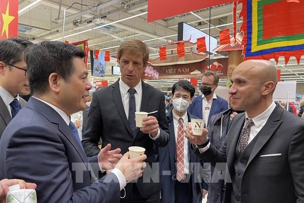 Doanh nghiệp nước ngoài chọn Việt Nam là điểm chiến lược trong chuỗi cung ứng 