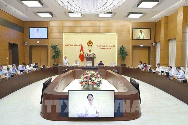 Phiên họp 25 Ủy ban Thường vụ Quốc hội: Tránh việc xin - cho trong thị trường bất động sản