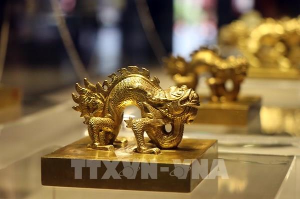  Cận cảnh 100 hiện vật quý tiêu biểu thời Vua Khải Định