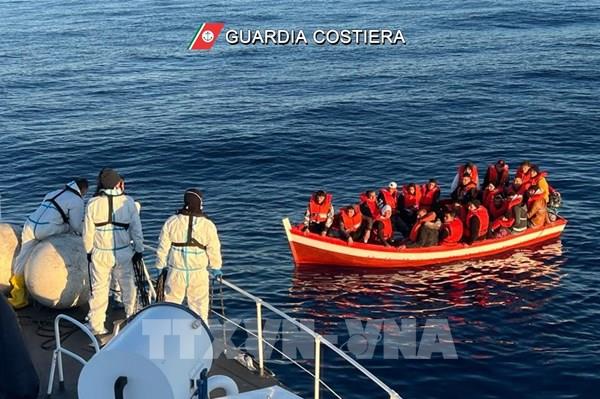 Số người di cư bất hợp pháp đến EU cao nhất trong 7 năm