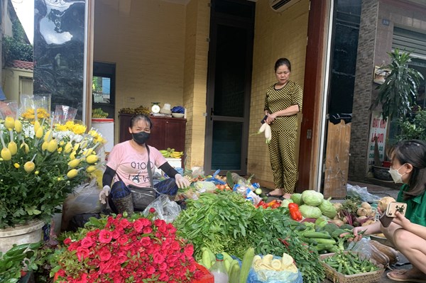 Đa dạng hàng hóa, dịch vụ phục vụ thị trường Rằm tháng 7 