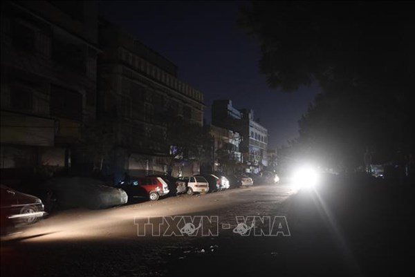 Chính phủ Pakistan họp khẩn cấp về giá điện