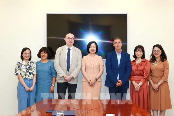 Đẩy mạnh quan hệ hợp tác giữa TTXVN và Chính phủ Cộng đồng người Bỉ nói tiếng Pháp