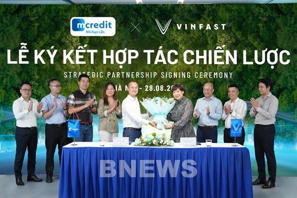 VinFast hợp tác với Mcredit hỗ trợ tài chính cho khách hàng mua xe máy