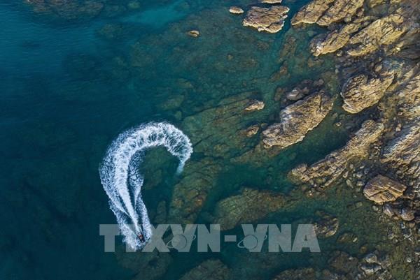 Khám phá vẻ đẹp hoang sơ Eo Gió (Bình Định)