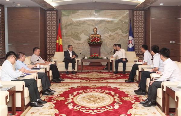 Thúc đẩy hợp tác giữa EVN và Công ty điện khí Harbin quốc tế