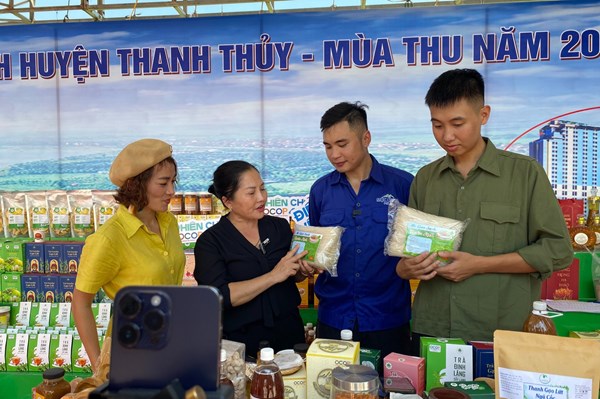 Phát triển thương mại điện tử cho nông sản gắn với du lịch