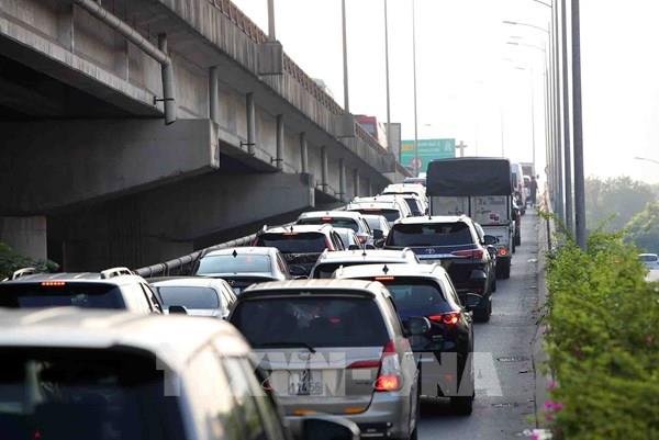 Ùn tắc kéo dài trong ngày đầu nghỉ lễ Quốc khánh 2/9