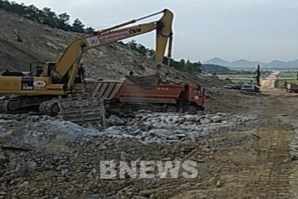 Thủ tướng yêu cầu đẩy nhanh tiến độ các công trình, dự án trọng điểm ngành giao thông  