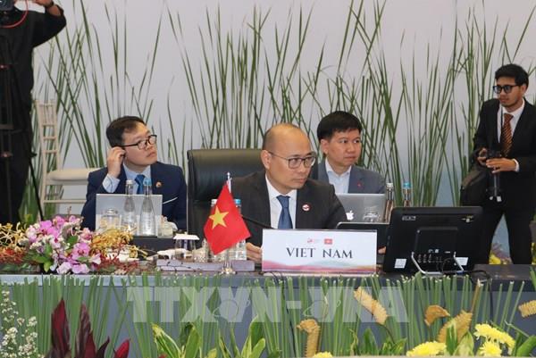 Hội nghị cấp cao ASEAN lần thứ 43: Thảo luận 16 sáng kiến ưu tiên kinh tế