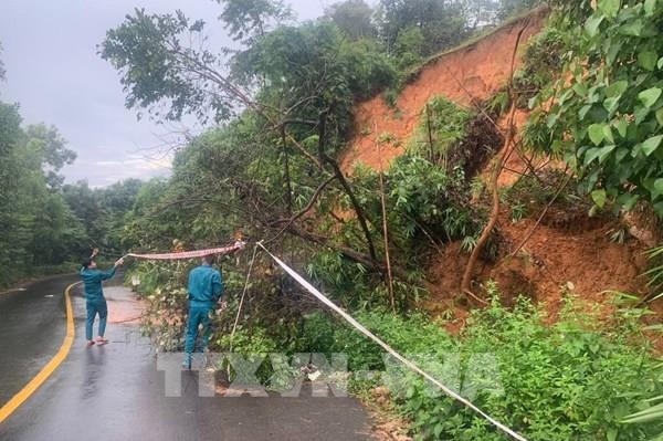 Sạt lở trên tuyến đường nối Bình Phước và Lâm Đồng