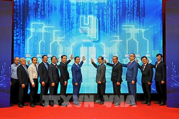 TP. HCM ra mắt Trung tâm điện tử và vi mạch bán dẫn