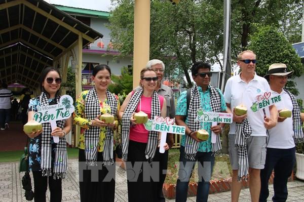 27 đại diện lữ hành quốc tế khảo sát du lịch Bến Tre