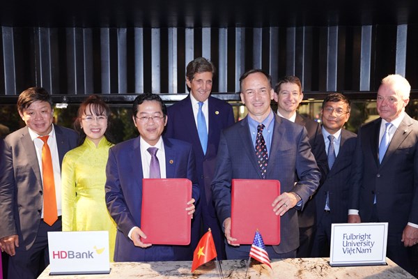 Đại học Fulbright Việt Nam và HDBank ký kết cung cấp vốn đối ứng