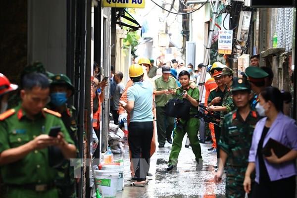 Thủ tướng chỉ đạo khắc phục hậu quả vụ cháy chung cư mini ở Thanh Xuân