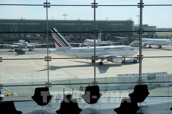 Pháp: Liên đoàn kiểm soát viên không lưu nhất trí không đình công trong dịp Olympic