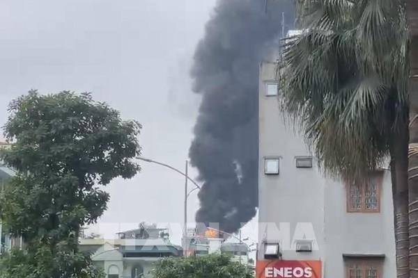 Cháy tại tòa nhà 9 tầng trên địa bàn quận Thanh Xuân