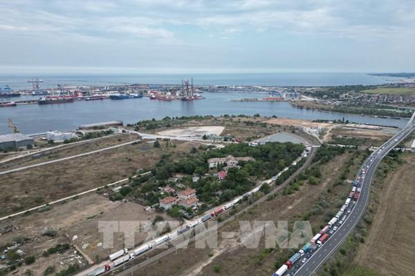EU kêu gọi thiện chí từ 3 nước láng giềng Ukraine trong vấn đề xuất khẩu ngũ cốc