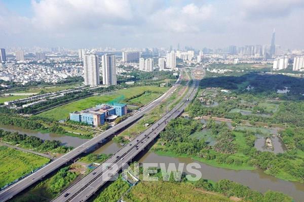 Đưa vào khai thác đường song hành cao tốc Tp. Hồ Chí Minh - Long Thành - Dầu Giây