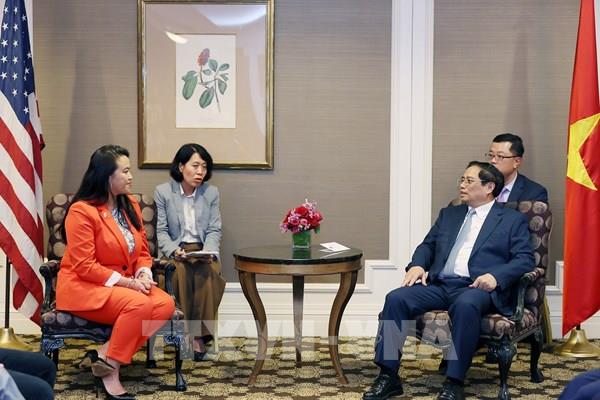 Thủ tướng Phạm Minh Chính tiếp đoàn chính trị gia vùng Vịnh San Francisco, bang California (Hoa Kỳ)