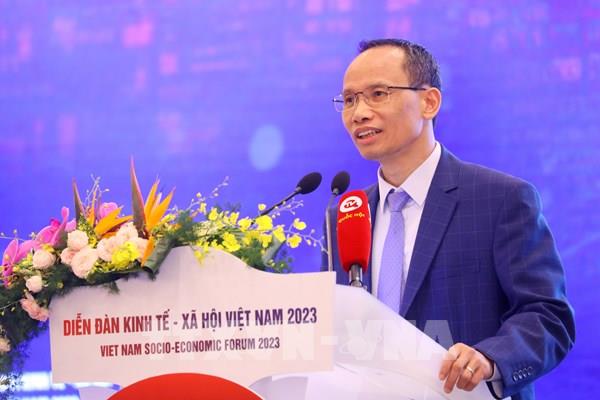 Khôi phục các động lực tăng trưởng hiện hữu và tìm kiếm động lực mới