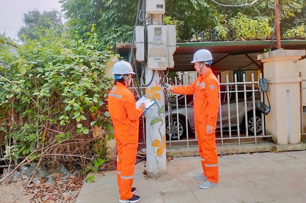 Điện lực Hòa Bình nâng cao độ tin cậy cung cấp điện