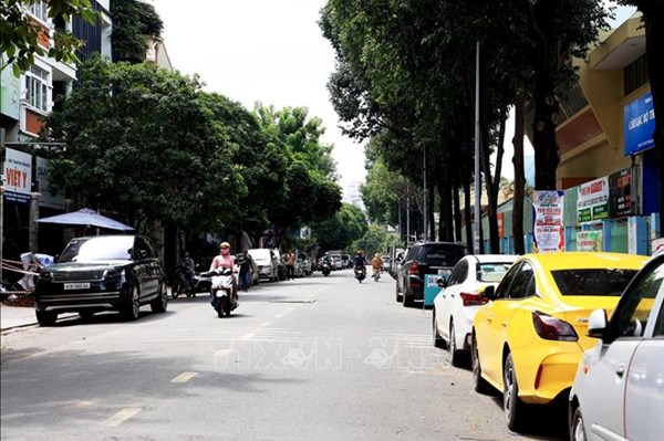 Tp Hồ Chí Minh thu phí sử dụng tạm thời lòng đường, hè phố cao nhất 350.000 đồng