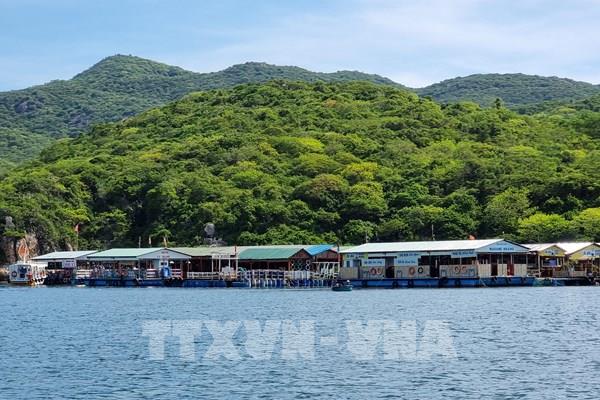 Nhiều loại hình du lịch trên vịnh Vĩnh Hy không đủ điều kiện hoạt động