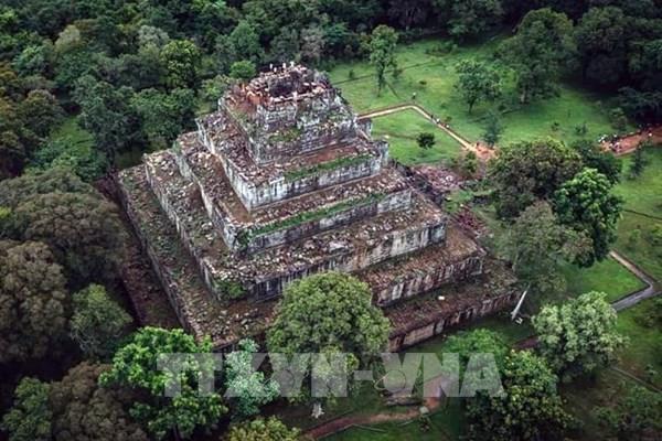 Ngắm di sản văn hóa thế giới đền Koh Ker của Campuchia