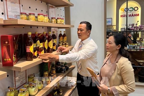 Giải pháp nào đẩy mạnh phát triển du lịch gắn với tiêu thụ nông đặc sản?