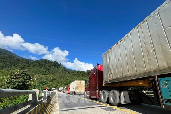 Đường Hồ Chí Minh đã được thông xe sau sự cố tai nạn trên đèo Lò Xo