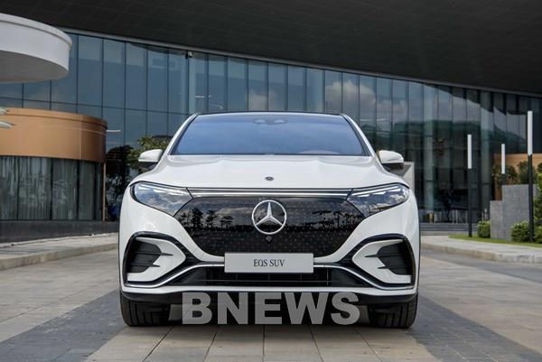 Chi tiết Mercedes-Benz thuần điện 7 chỗ EQS 500 4MATIC có giá 5 tỷ đồng