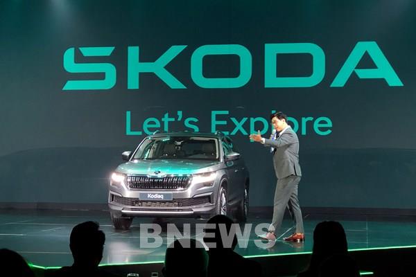 Bộ đôi SUV Skoda Karoq và Kodiaq "chào sân" Việt với giá từ 999 triệu đồng