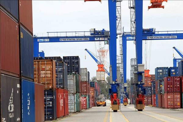 Kim ngạch thương mại Việt Nam - Lào tăng mạnh