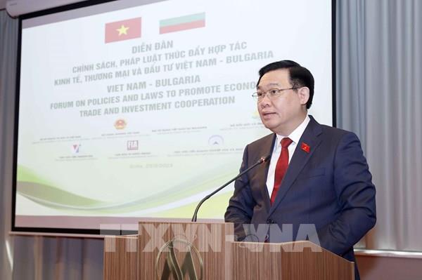 Chủ tịch Quốc hội: Doanh nghiệp Việt Nam - Bulgaria nên thành lập các mô hình liên doanh để đầu tư