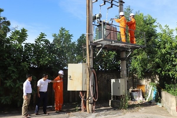 Ngành điện nỗ lực cung cấp điện phục vụ giáo dục